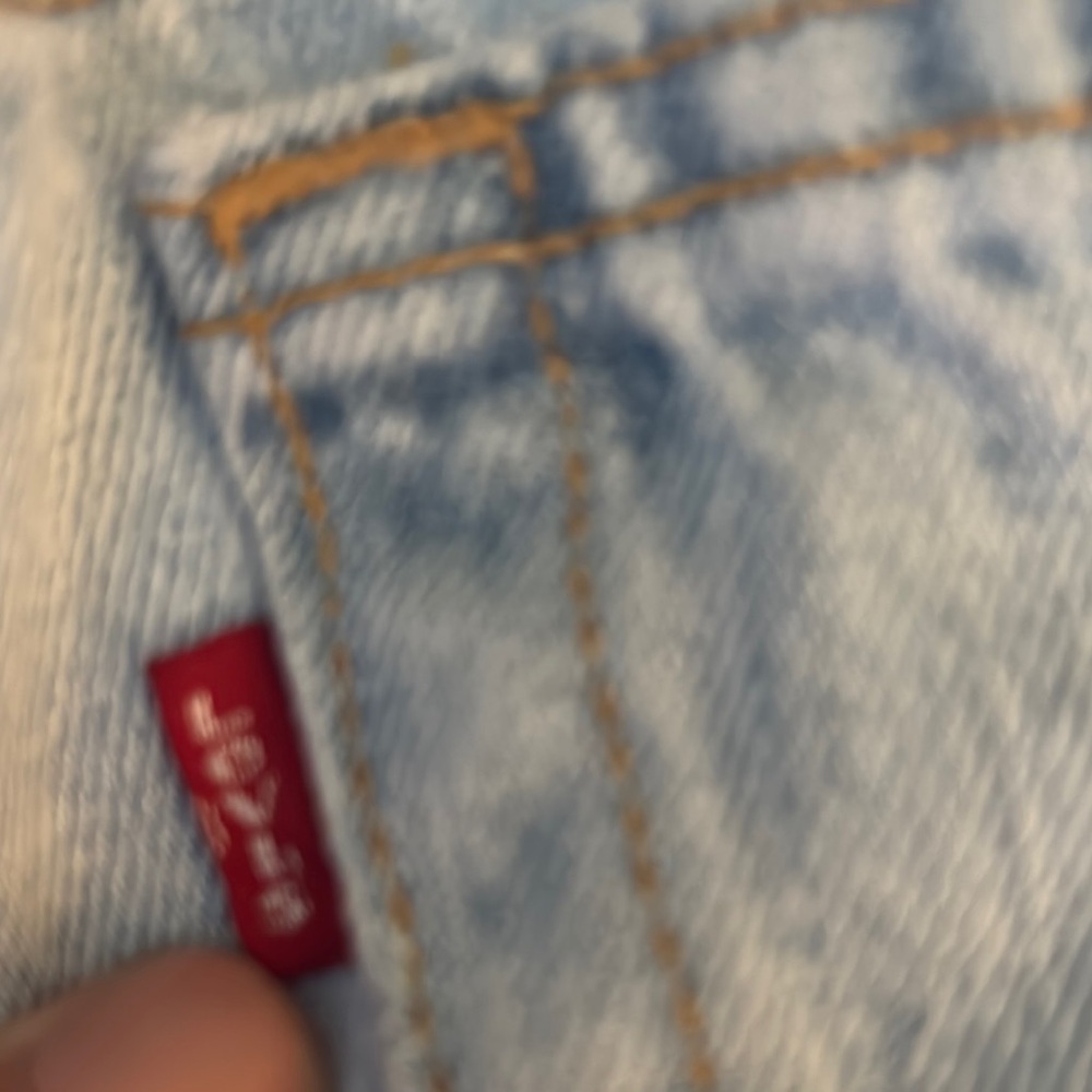 Levi Women Light Blue Denim Shorts - Picture 5 of 6